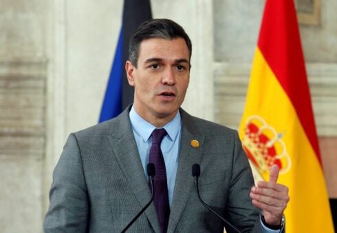Spain's Prime Minister, Pedro Sanchez, arrives in Vietnam for historic visit amidst Trump tariff uncertainty