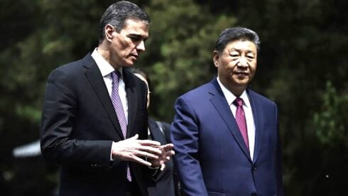 Spain's Prime Minister backs relationship with China during Beijing talks as tariff war hots up between Asian giant and the US